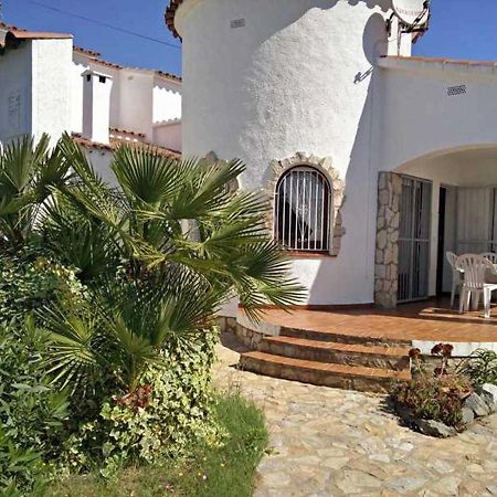 Villa Xalet Amb Jardi Empuriabrava Exterior foto