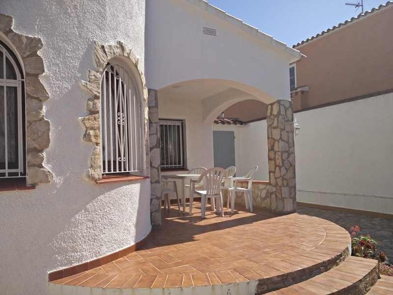 Villa Xalet Amb Jardi Empuriabrava Exterior foto