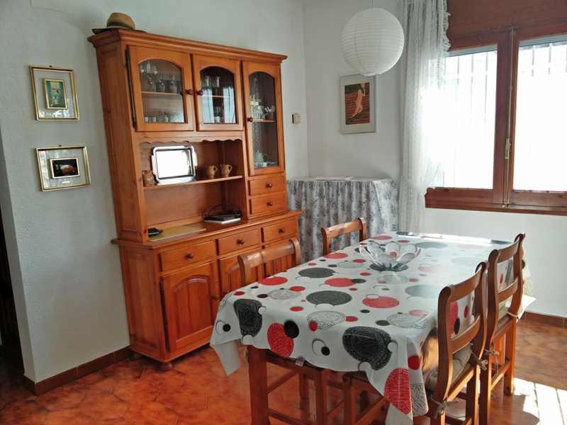 Villa Xalet Amb Jardi Empuriabrava Exterior foto